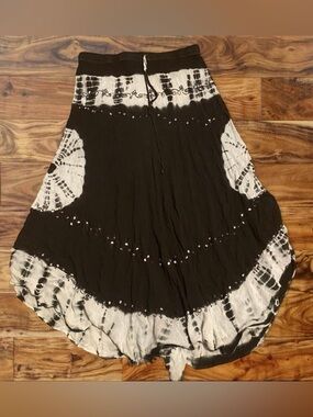 Victoria's Secret Black and White Tie-Dye High-Low Skirt